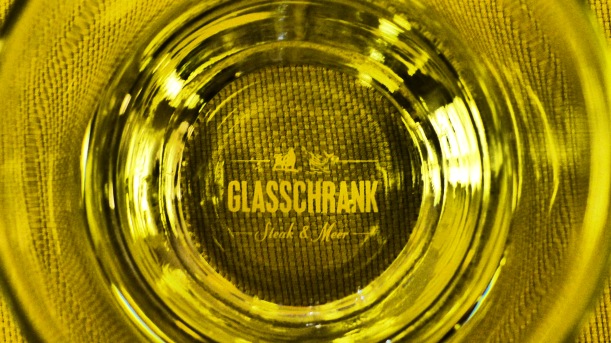 Glasschrank